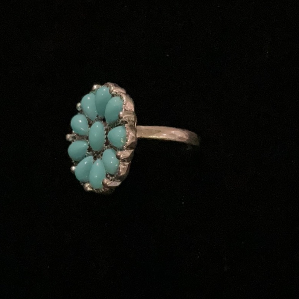 Turquoise and Silver Floral Ring Size 6 - Picture 5 of 6